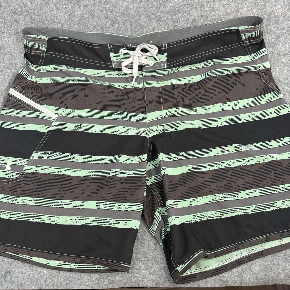 Under Armour Heat Gear‎ Board Shorts Mens 42 Swim Trunks Loose Fit Green Black - Picture 2 of 13